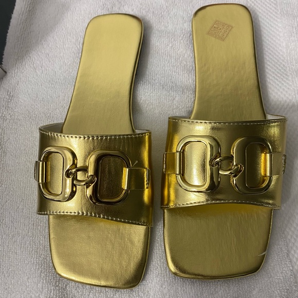 Buzz Bow Slide Sandal - Gold Metallic